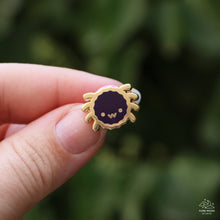 Charger l'image dans la visionneuse de la galerie, Spider Mini Enamel Pin
