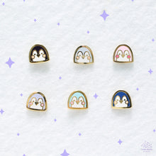 Charger l'image dans la visionneuse de la galerie, Penguin Mini Enamel Pin