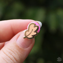 Load image into Gallery viewer, Lobed Leaf Mini Enamel Pin