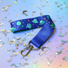 Charger l'image dans la visionneuse de la galerie, Alien Wrist Lanyard
