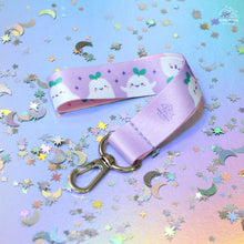 Charger l'image dans la visionneuse de la galerie, Sprout Ghostie Wrist Lanyard
