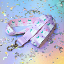 Charger l'image dans la visionneuse de la galerie, Sprout Ghostie Neck Lanyard

