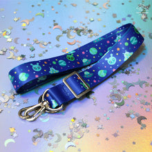 Charger l'image dans la visionneuse de la galerie, Alien Adjustable Crossbody Lanyard
