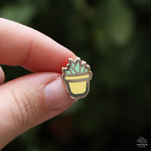 Charger l&#39;image dans la visionneuse de la galerie, Potted Plant Mini Enamel Pin
