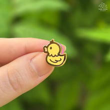 Charger l'image dans la visionneuse de la galerie, Duckling Mini Enamel Pin
