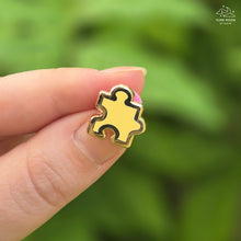 Charger l'image dans la visionneuse de la galerie, Puzzle piece Mini Enamel Pin
