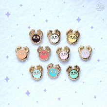 Charger l'image dans la visionneuse de la galerie, Dust Friend Mini Enamel Pin
