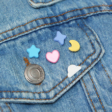 Charger l'image dans la visionneuse de la galerie, 'Yume' Set of 5 Tiny Dyed Enamel Pin
